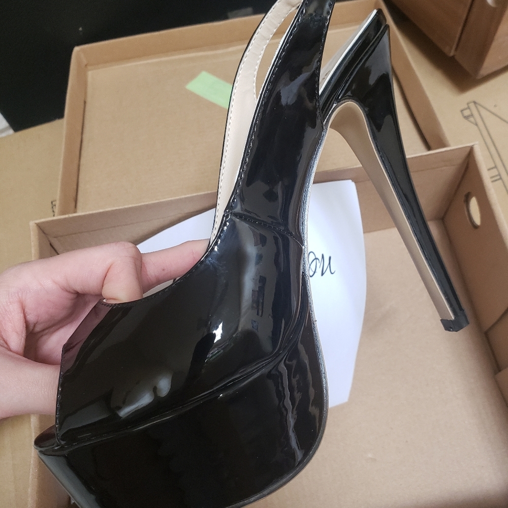 Stiletto high heels new size 7 ~ 7.5